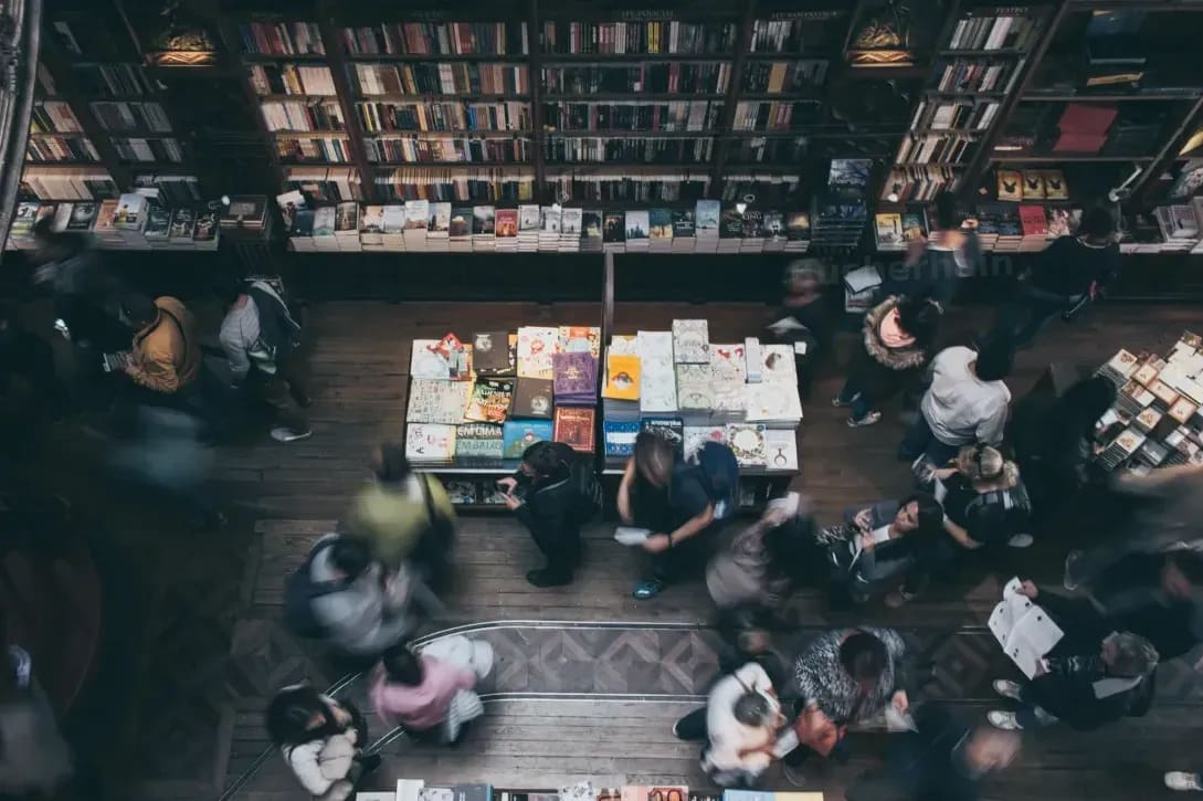 Bücherhain 7
